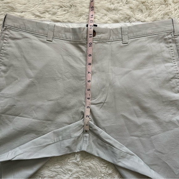 J. Crew Factory Shorts Men’s 9” Flex Chino Short Stone 40 NWT New - Picture 9 of 10